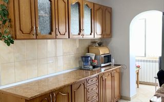 VÂNZARE APARTAMENT 2 CAMERE + MANSARDĂ - Poză 5