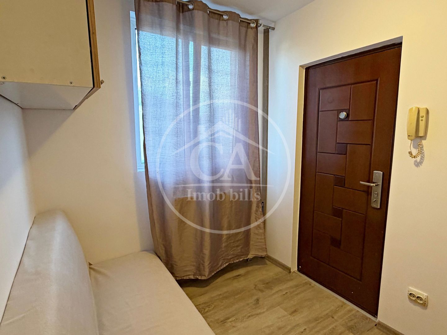 Garsonieră de vânzare, zona Rogerius - Poză 5