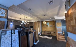 Spațiu central vitrina 16 metri pretabil cabinet , clinica, Market - Poză 1