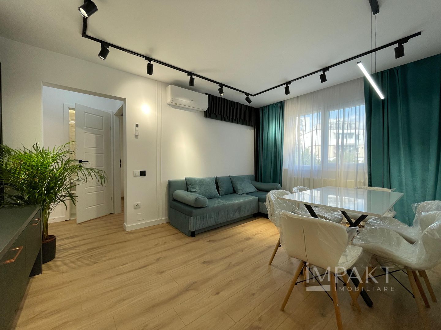 Apartament cu patru camere spre vanzare in cartierul Manastur! - Poză 1