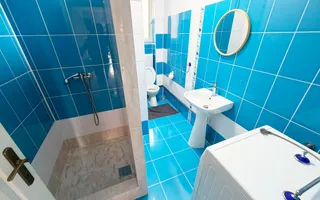 Casa, 4 camere, modern, parcare, curte, balcon, zona Semicentrala - Poză 12