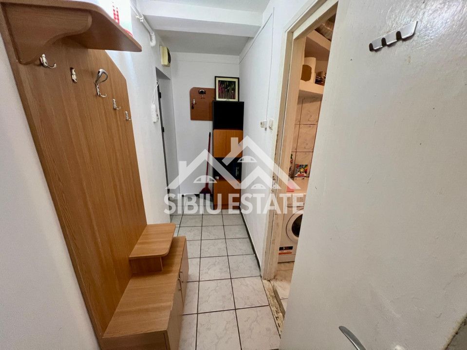 Apartament 2 camere , etaj 2, zona Tiglari - Poză 6