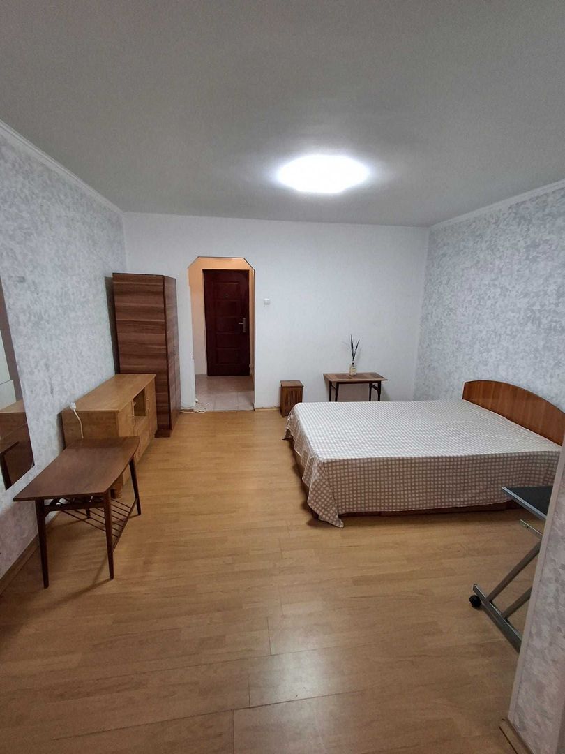 Garsoniera, str. Sibiu, Drumul Taberei-Favorit, sector 6 - Poză 4