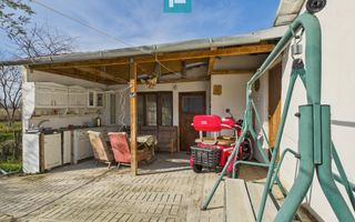 Casuță cu priveliște panoramică spre Cetatea Șiria - Poză 6