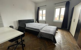 Apartament cu 2 camere in inima orasului - Poză 1