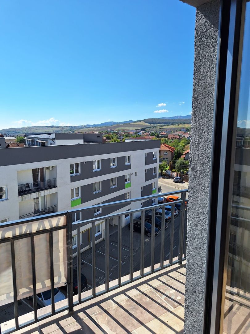 Apartament cu 3 camere de vanzare - Poză 6