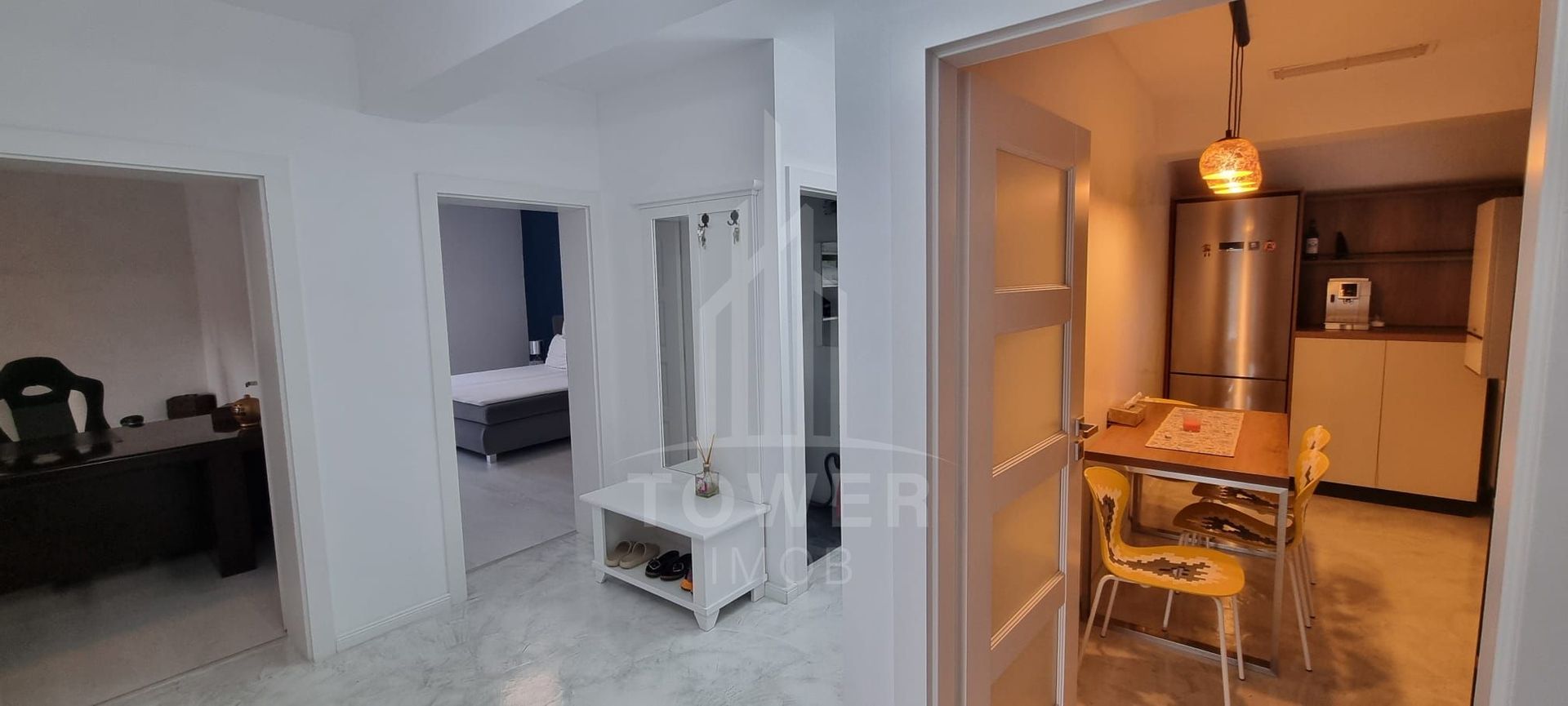 Apartament 3 camere - 118 mp - Etaj 3/3 - Poză 3