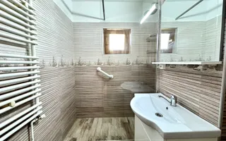 Apartament 3 camere, spațios, etaj 1 – Zona Lipovei / Iulius Mall - Poză 12