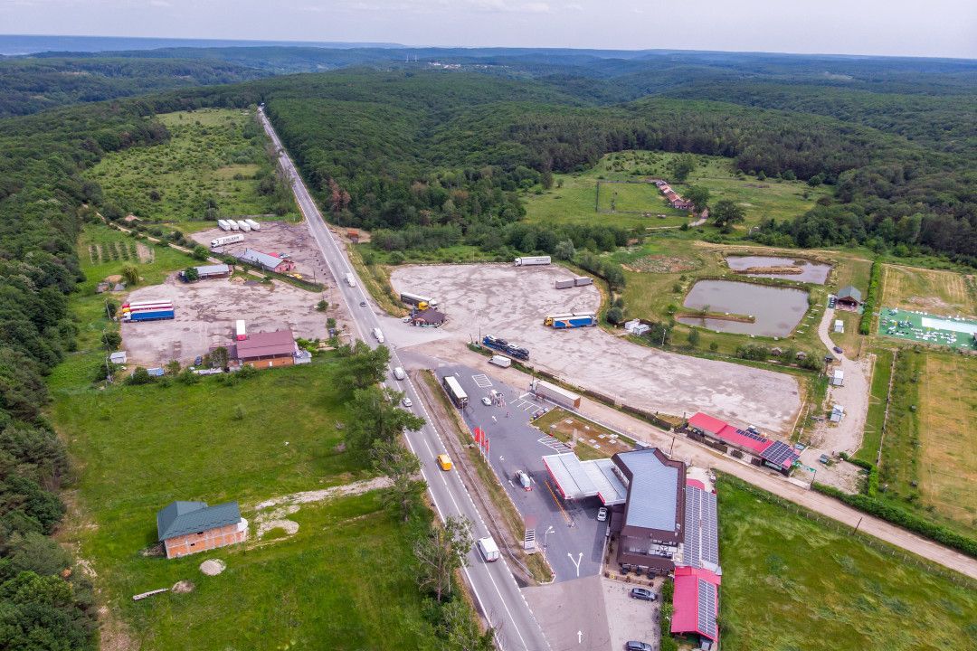 Motel, camping, piscina si lacuri de pescuit pe un teren de 49 285 mp - Poză 9