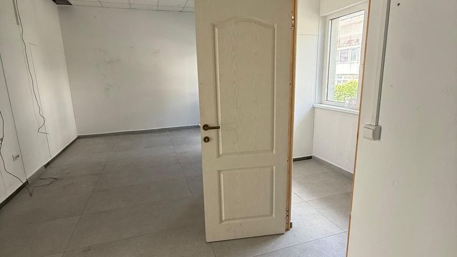 Spatiu comercial de inchiriat, 90 mp, alimentatie publica, Eroilor. - Poză 5