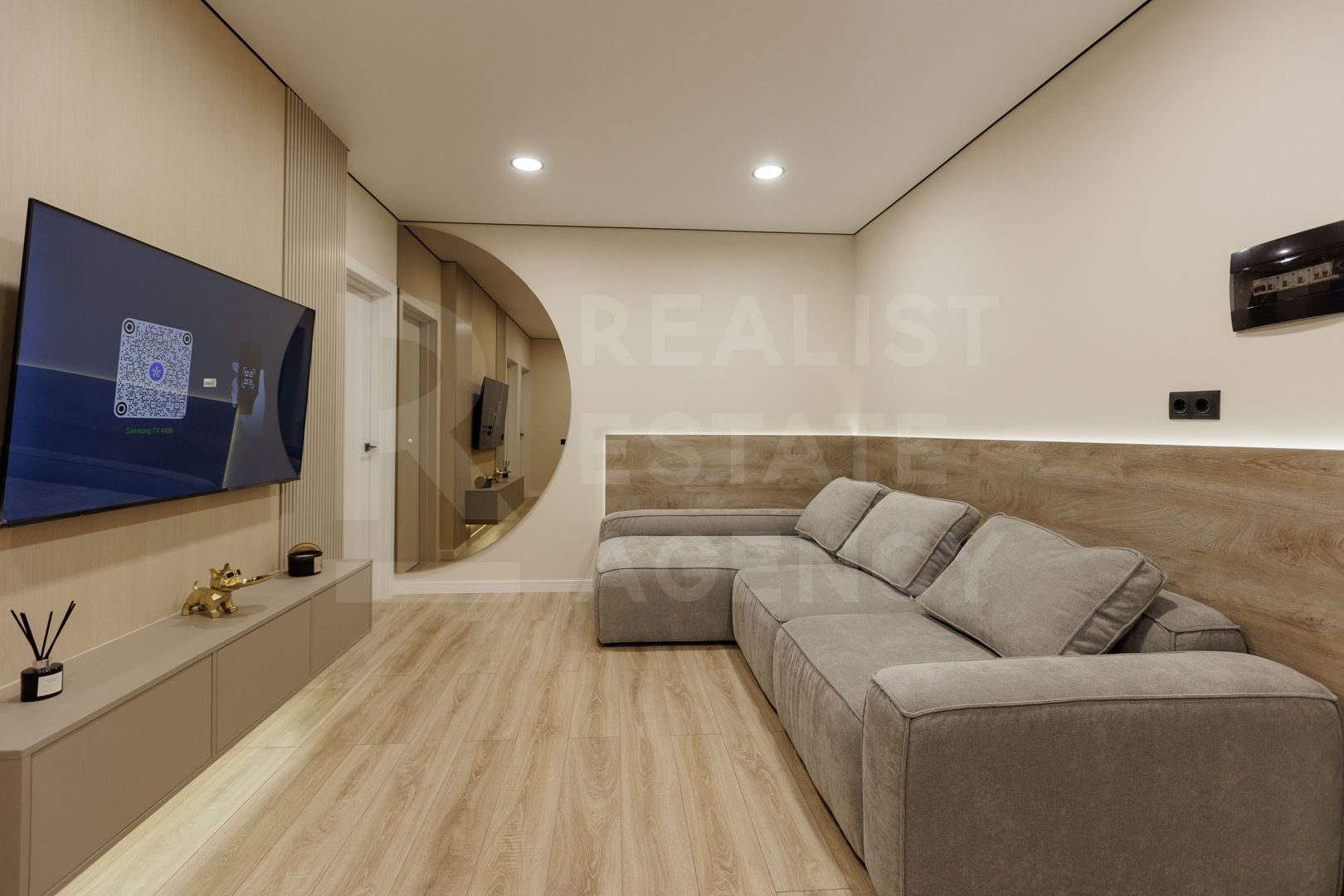 Vânzare, apartament, 2 dormitoare, str. Ion Buzdugan, Buiucani - Poză 1