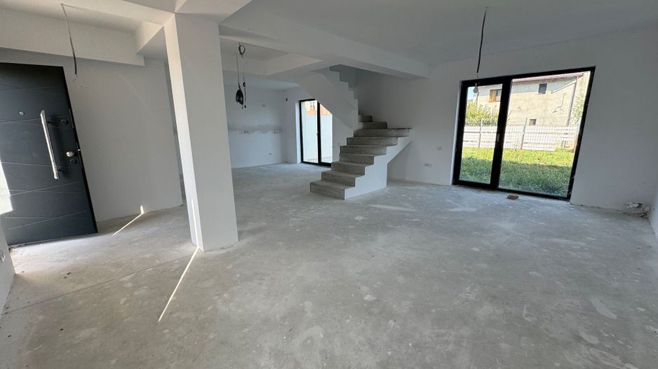 Vila Otopeni Odaile, curte GENEROASA 390m2 - Poză 6