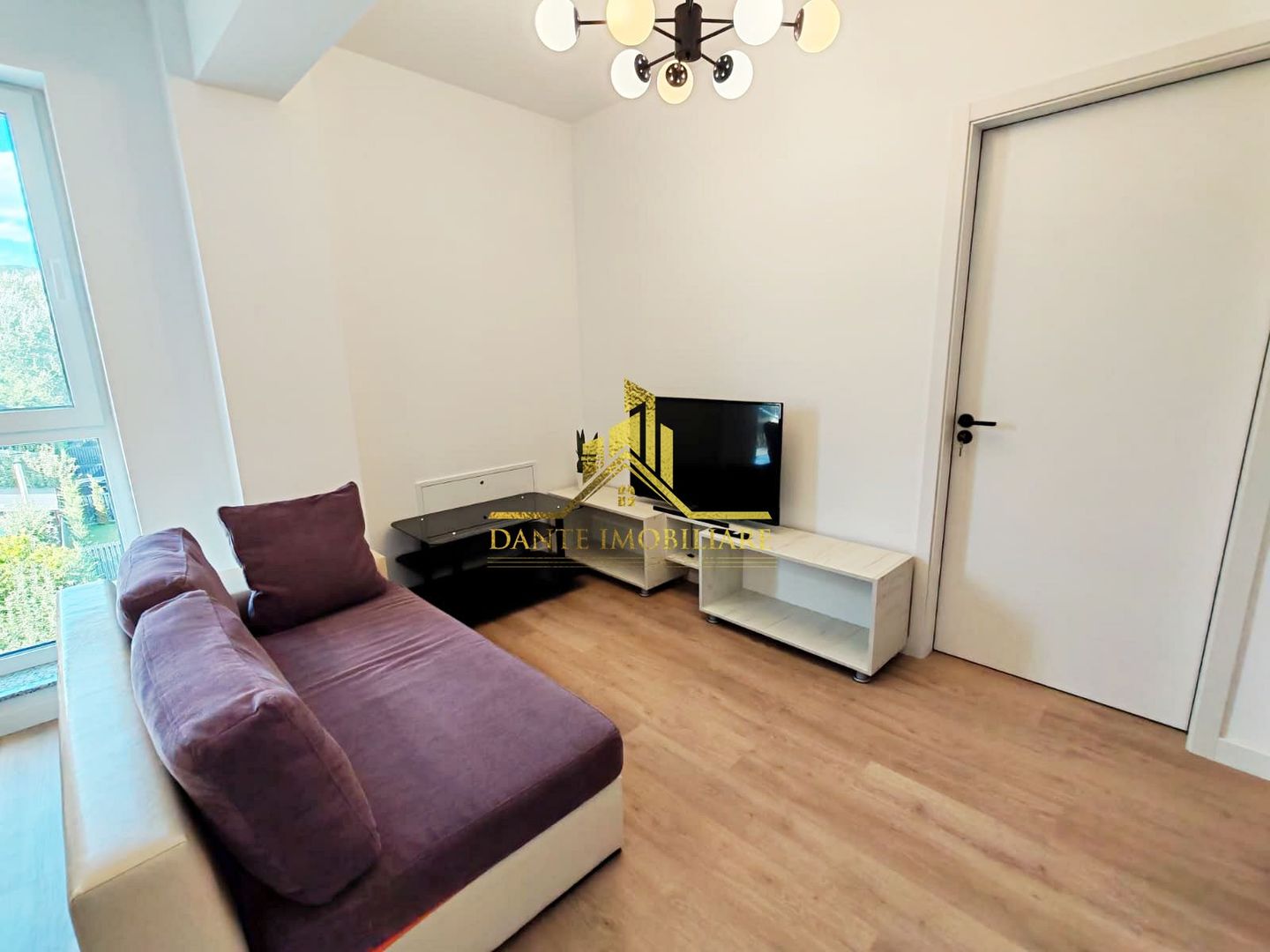 3 camere, ultrafinisat, modern, bloc nou, balcon, parcare, Floresti - Poză 2