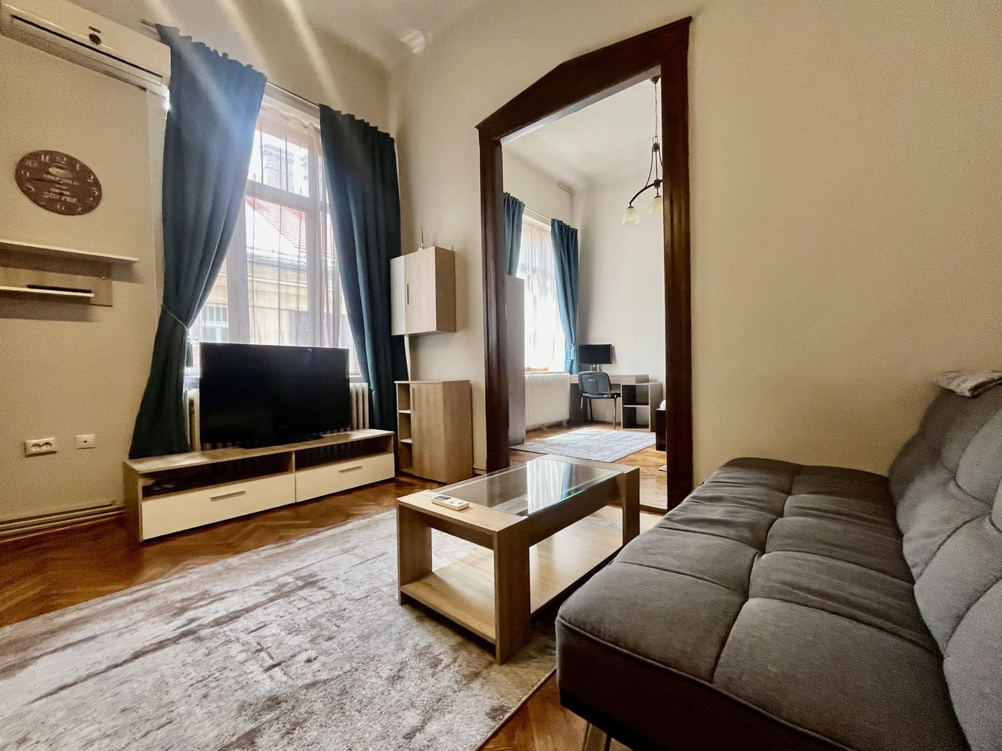 Apartament cu aer nobiliar,  clădire istorică,  zona Unirii - Medicina - Poză 5