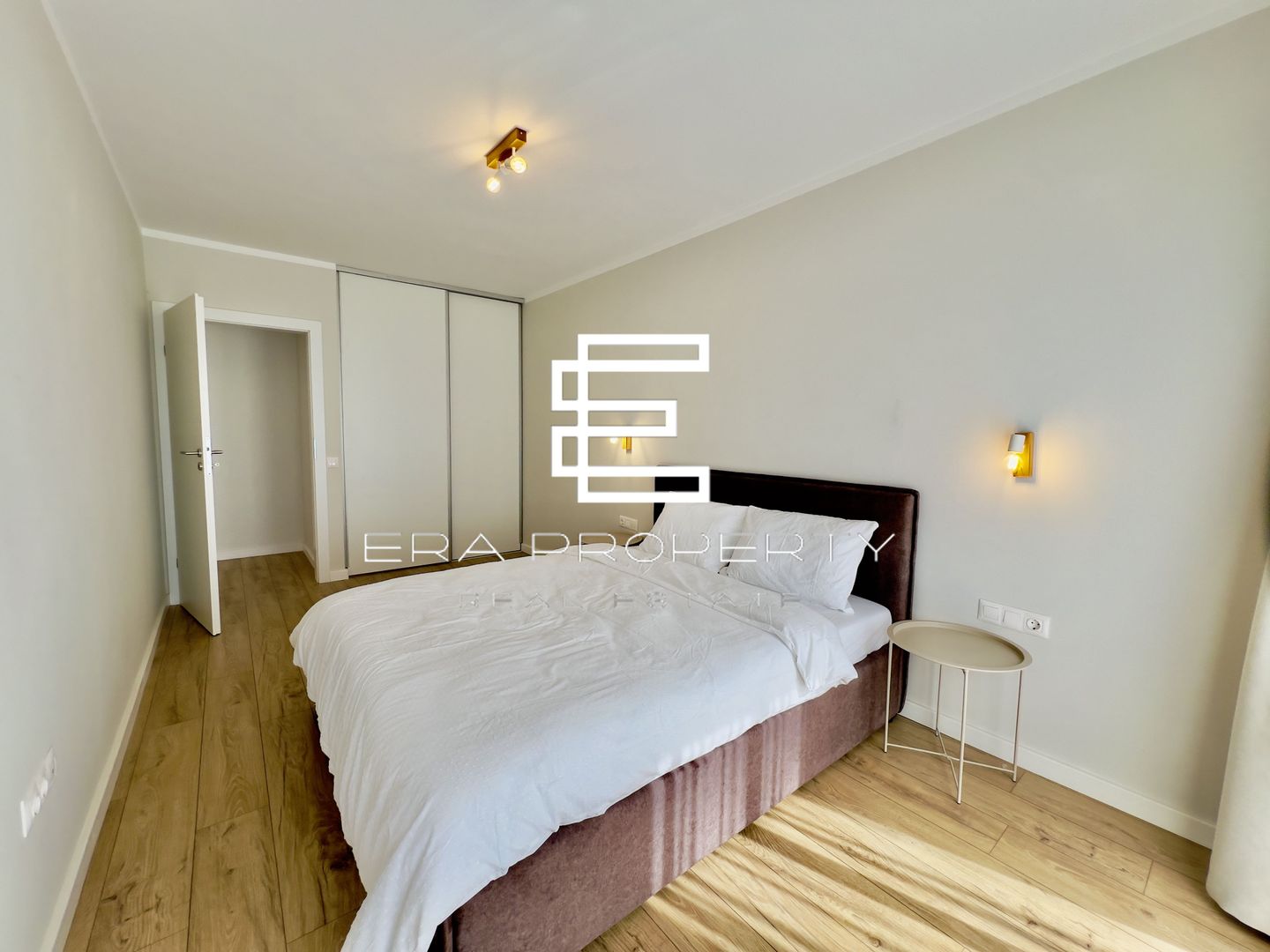 Penthouse 4 camere, terasa 14.42 mp mobilat -zona Aeroport Sibiu - Poză 7