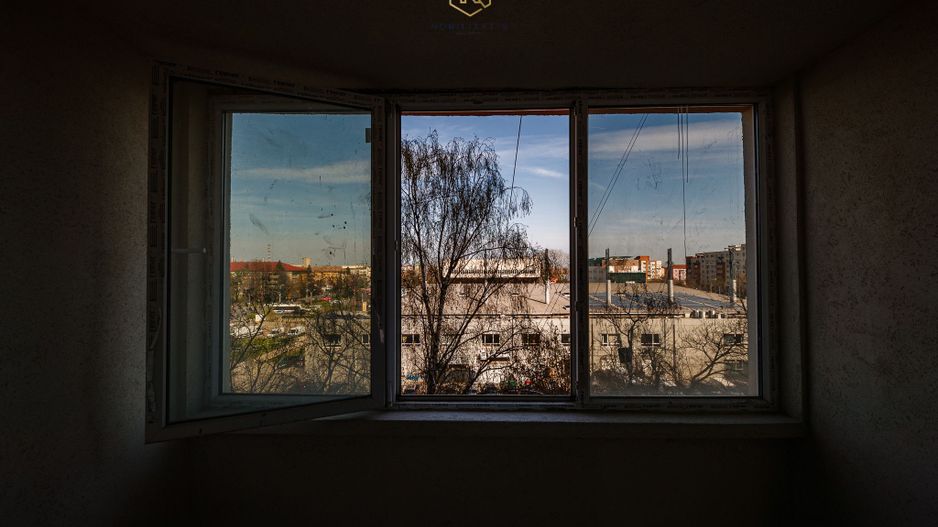 Vandut - Olimpia - Complex | 3 camere, modificat, 67 mp | Partial renovat - Poză 6