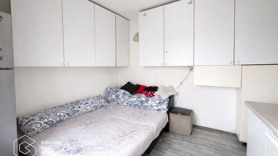 Garsoniera, etaj 3, langa facultate, zona Confectii - Poză 2