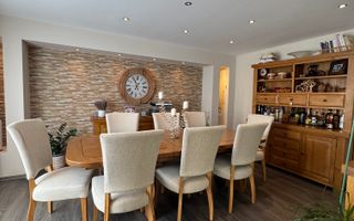 Vand | Casă britanică într-o zonă liniștită | 1000mp Teren | Puasesti-Olanesti - Poză 1