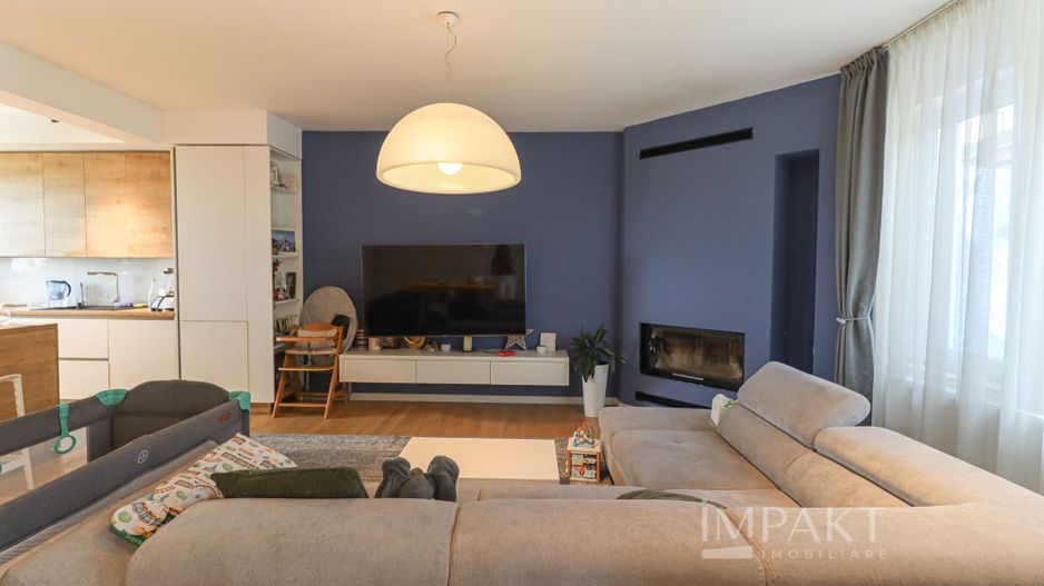 Casa cuplata minunata de vanzare, situata in cartier Voronet! - Poză 1