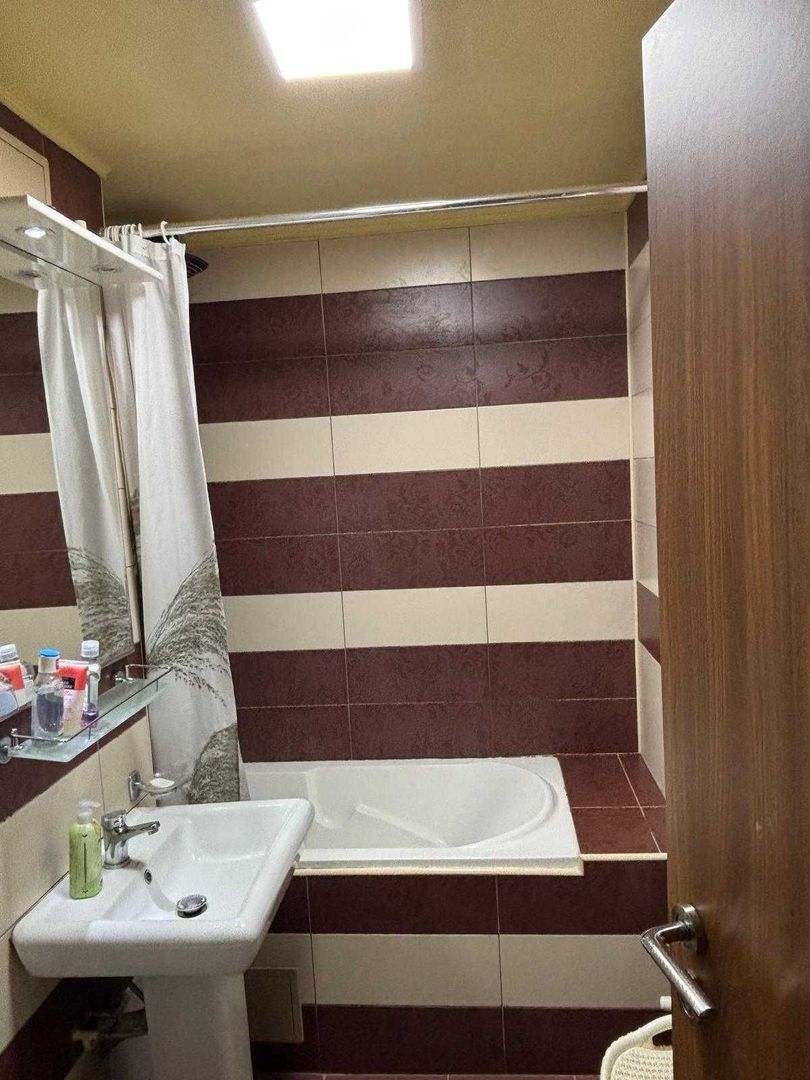 Soarelui | 4 Camere | 2 Bai | Boxa | Centrala proprie - Poză 5