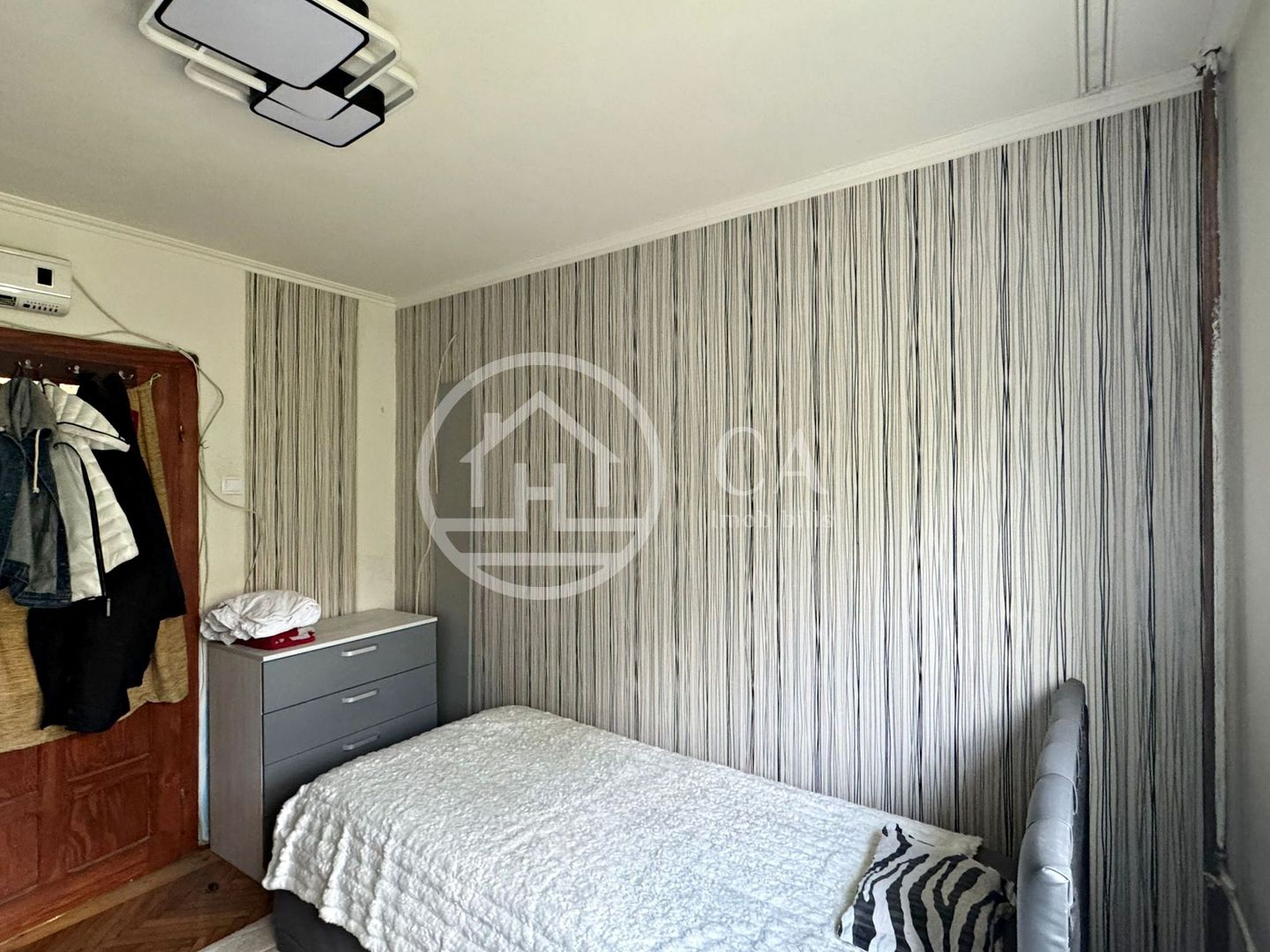 Apartament de vânzare tip Q cu 4 camere în zona Nufărul, Oradea - Poză 8