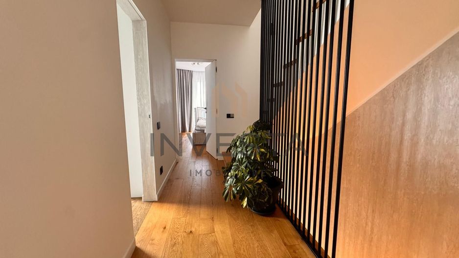 Duplex ultrafinisat panorama de vis cartier Voronet - Poză 3