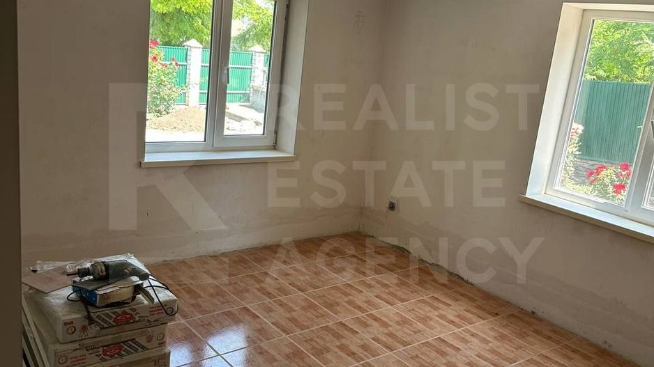 Vânzare 2 case pe un teritoriu, situată pe satul. Marandeni. - Poză 21