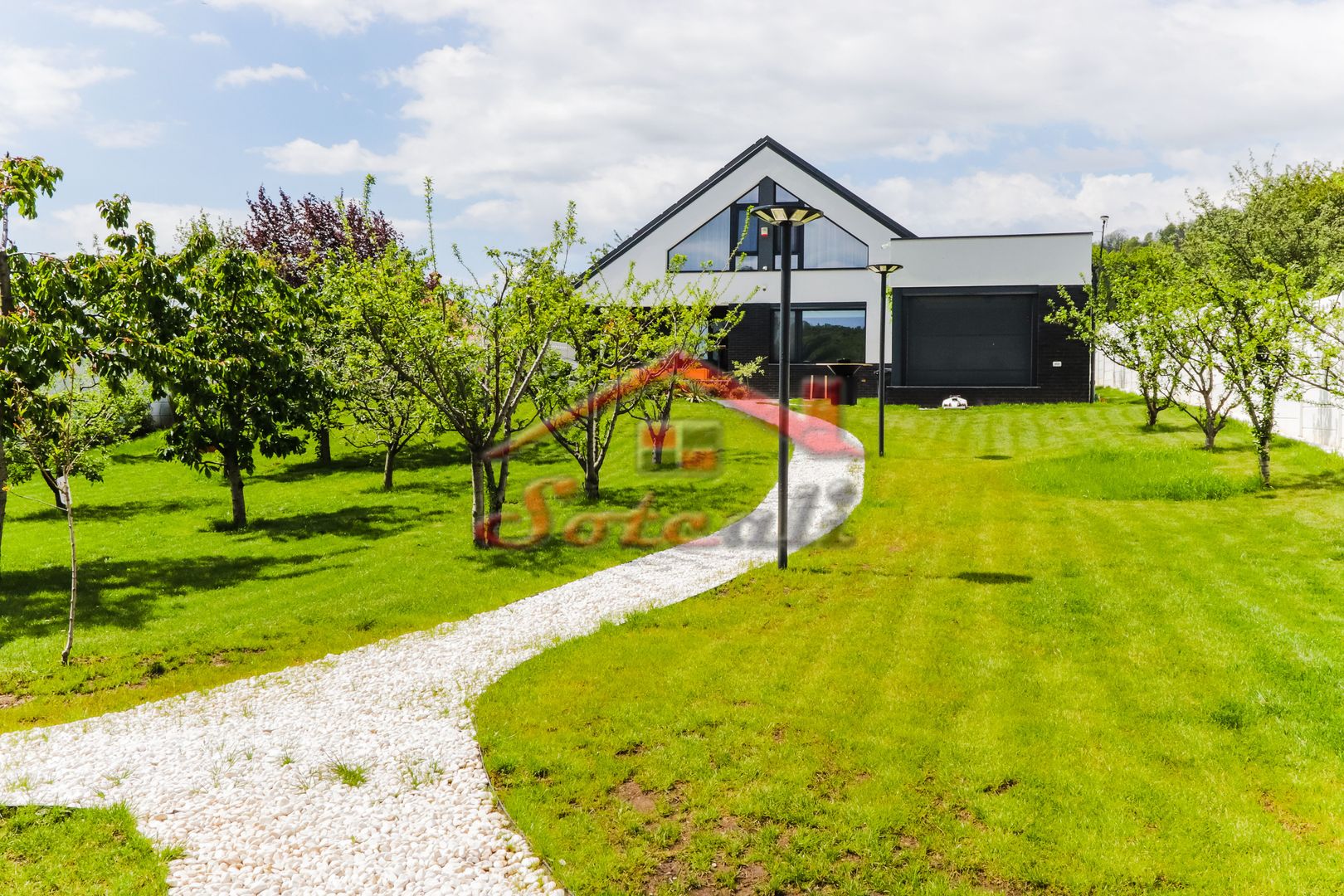 VILĂ MODERNĂ DE LUX CU PISCINĂ, FOTOVOLTAICE ȘI FOIȘOR – BREAZA - Poză 5