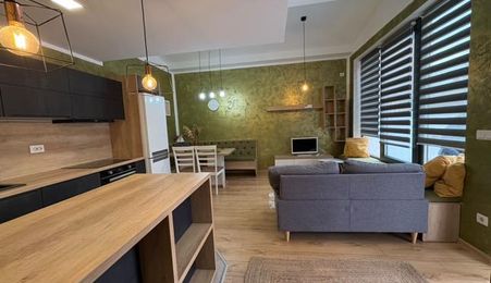 Casă cu design modern, renovată, 3 camere – zonă centrală premium