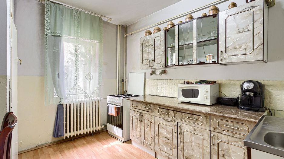 Vandut Apartament cu 3 camere la parter, in Micalaca - Poză 4