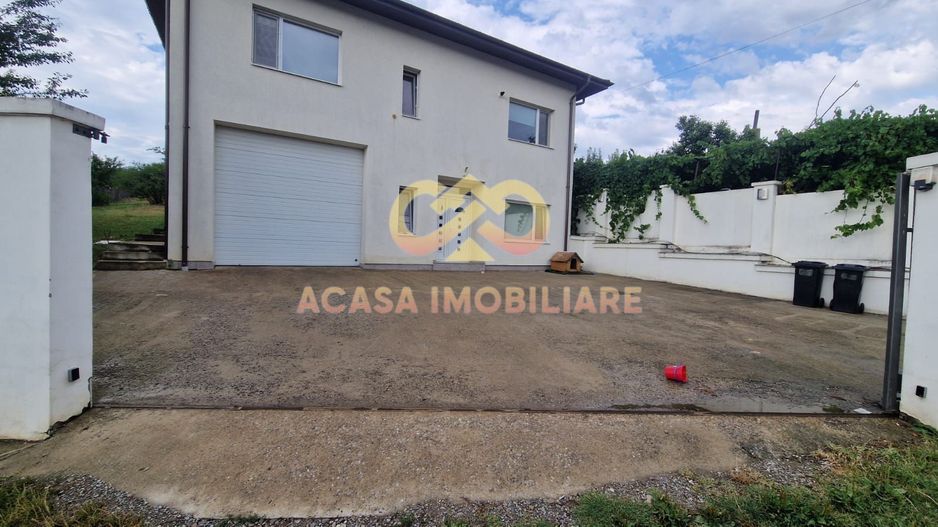 LETCANI CLADIRE DE LOCUIT  APARTAMENT 4 CAMERE - Poză 1