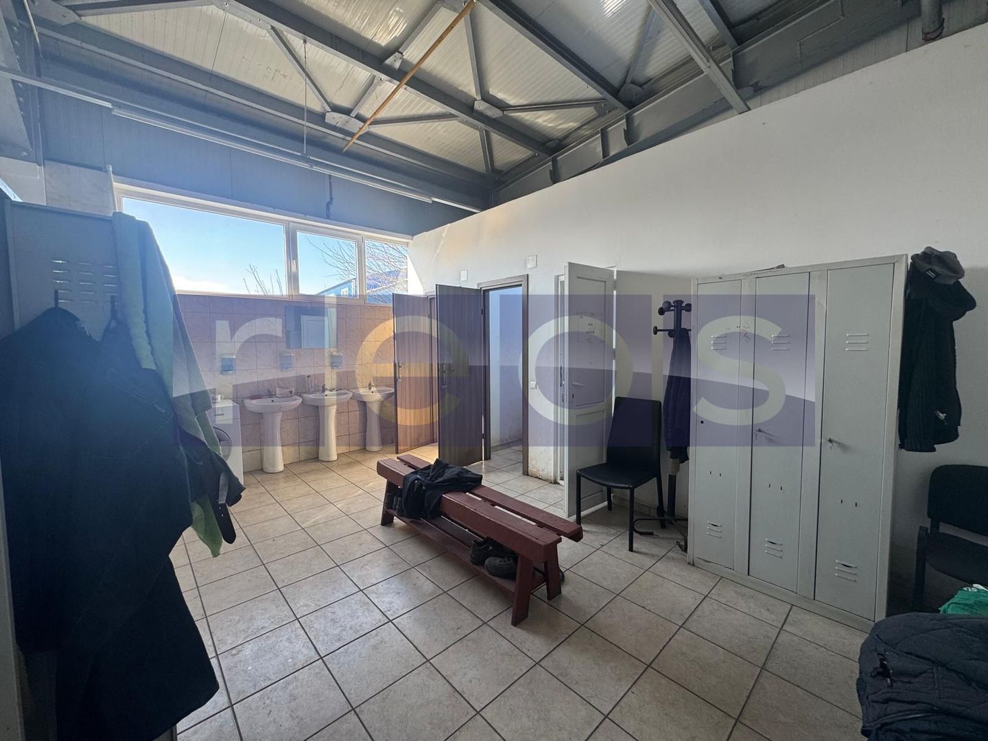 Hală industrială 774 mp cu pod rulant + aviz ISU | Crevedia | Acces DN1A | TIR - Poză 9