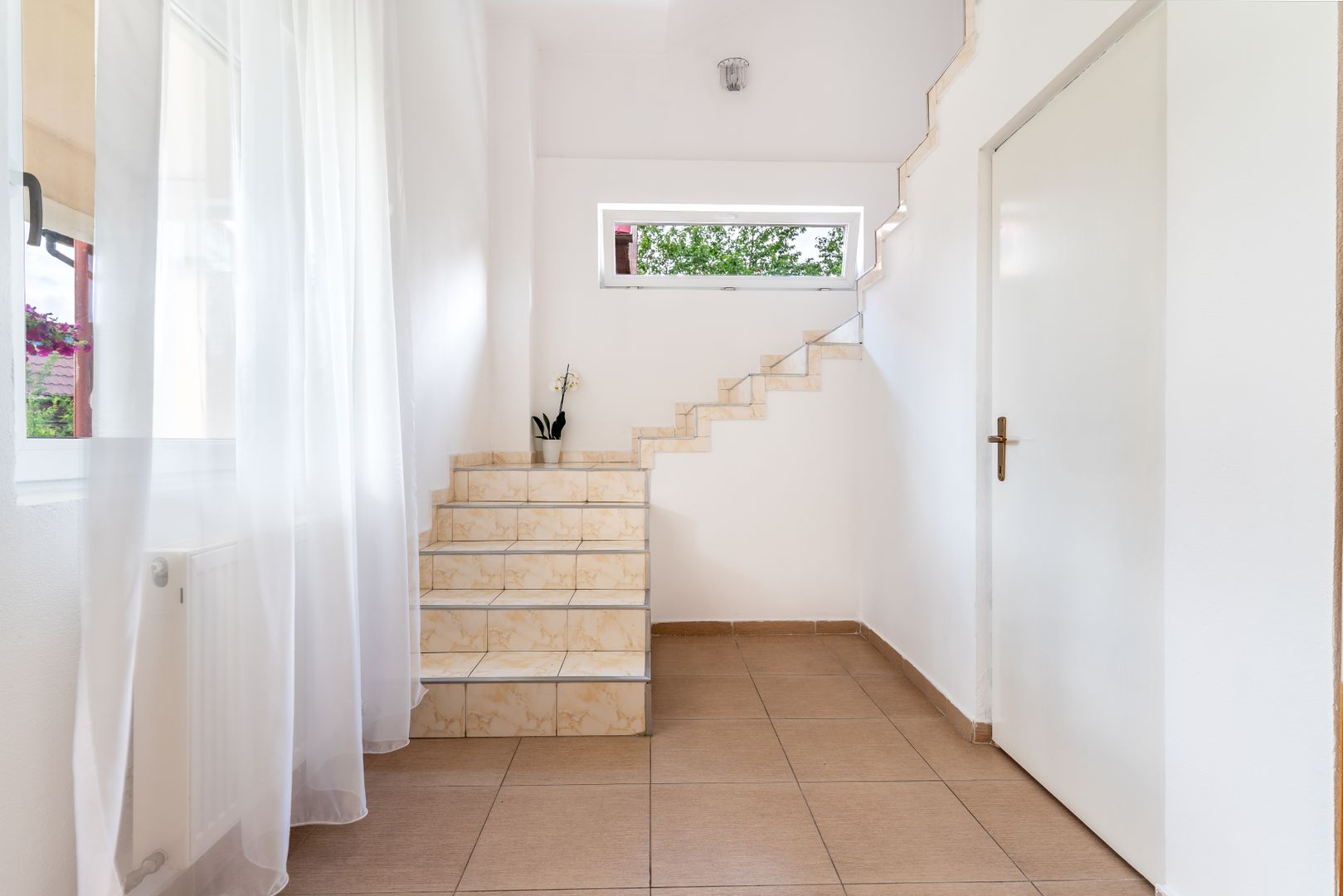 Casa cu 10 camere de vanzare pe str. Corneliu Coposu - Poză 12
