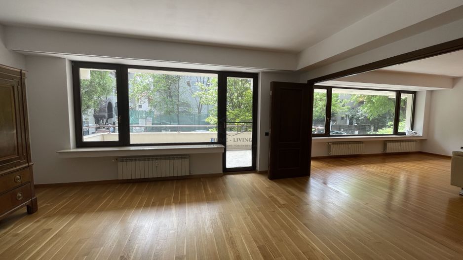 APARTAMENT SUPER CU 4 CAMERE IN DOROBANTI CAPITALE - Poză 3