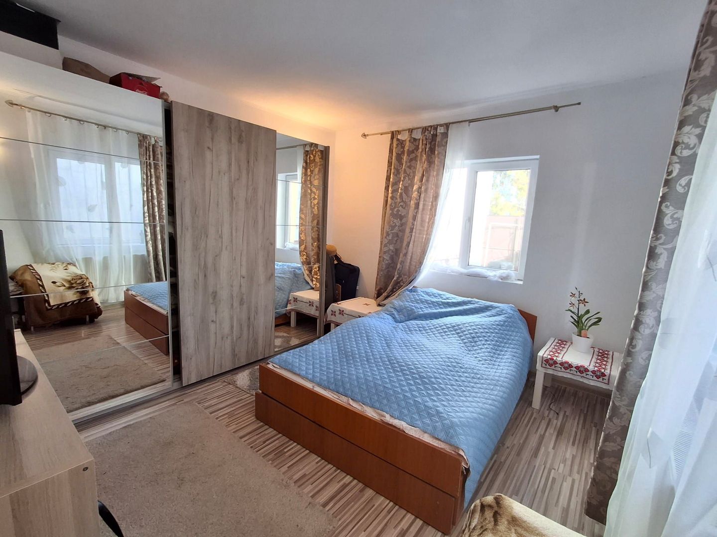 Casa de vanzare 3 camere Zona  Timpuri Noi - Poză 5