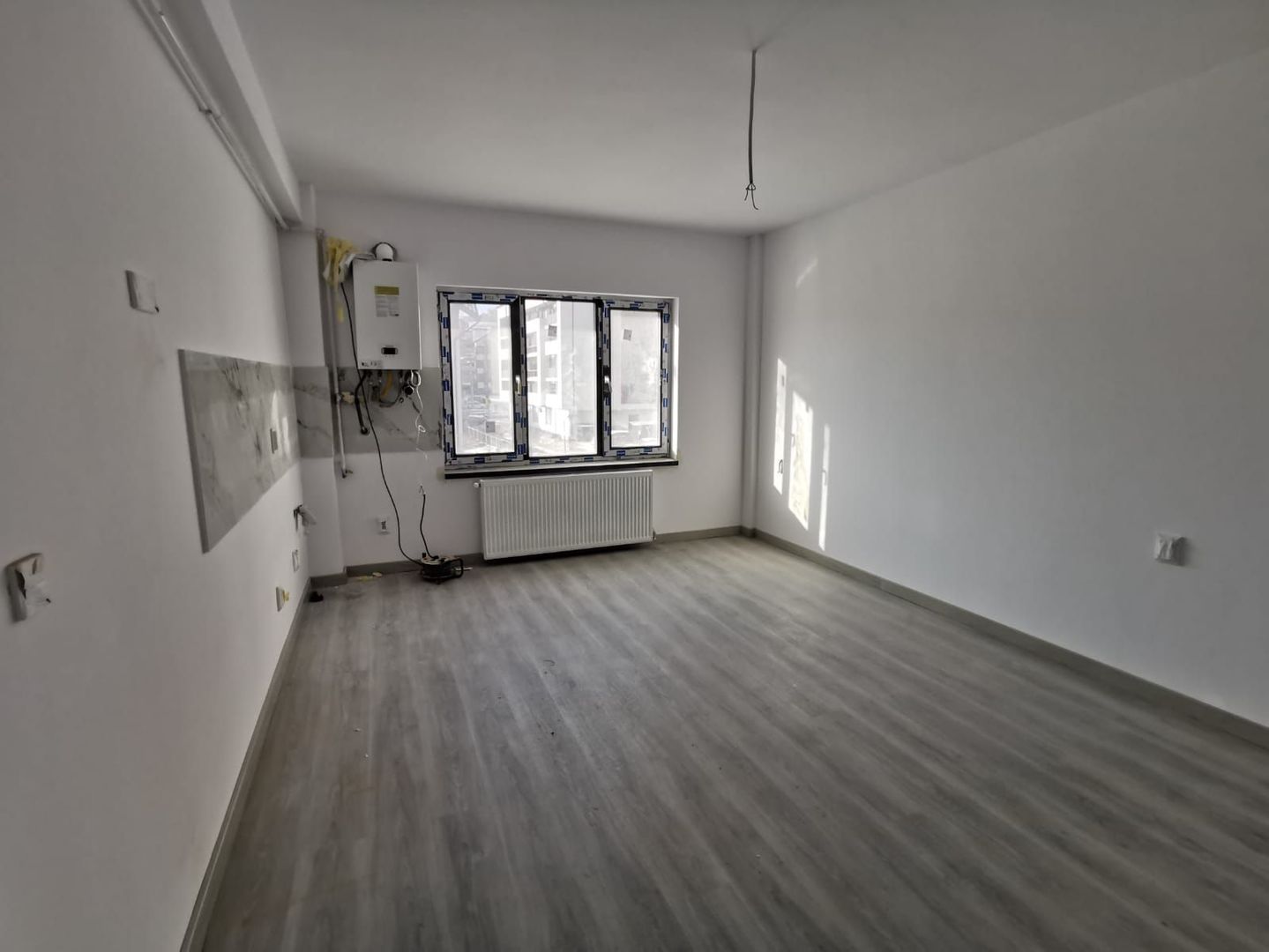 Apartament INTABUALT 3 camere SD 65 mp Bucium Visan 105000 euro - Poză 1