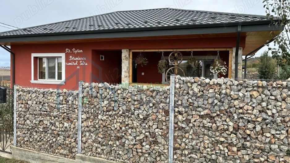 Casa in zona Miroslava - Poză 1