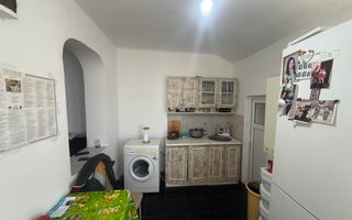Apartament 2 cam in Vila etaj 1 + pod + curte 34 mp Campina - Poză 8