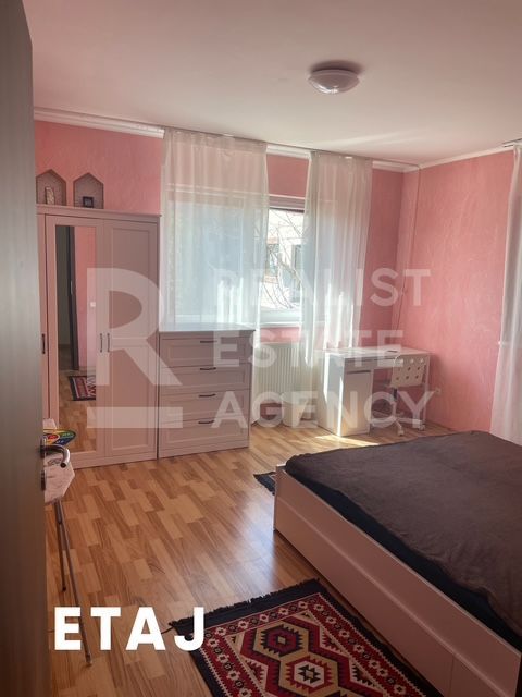 Vilă cu 7 camere de vânzare P+E+M in orasul Pantelimon - Poză 13