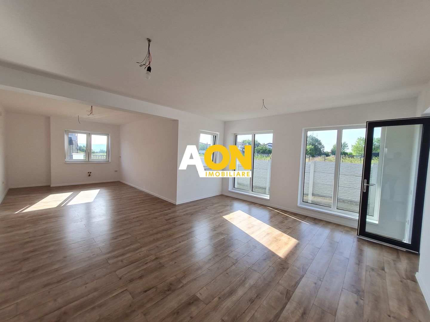 Casa 3 Camere, 132mp, Teren 480 mp, Toate Utilitatile, Zona Micesti - Poză 3