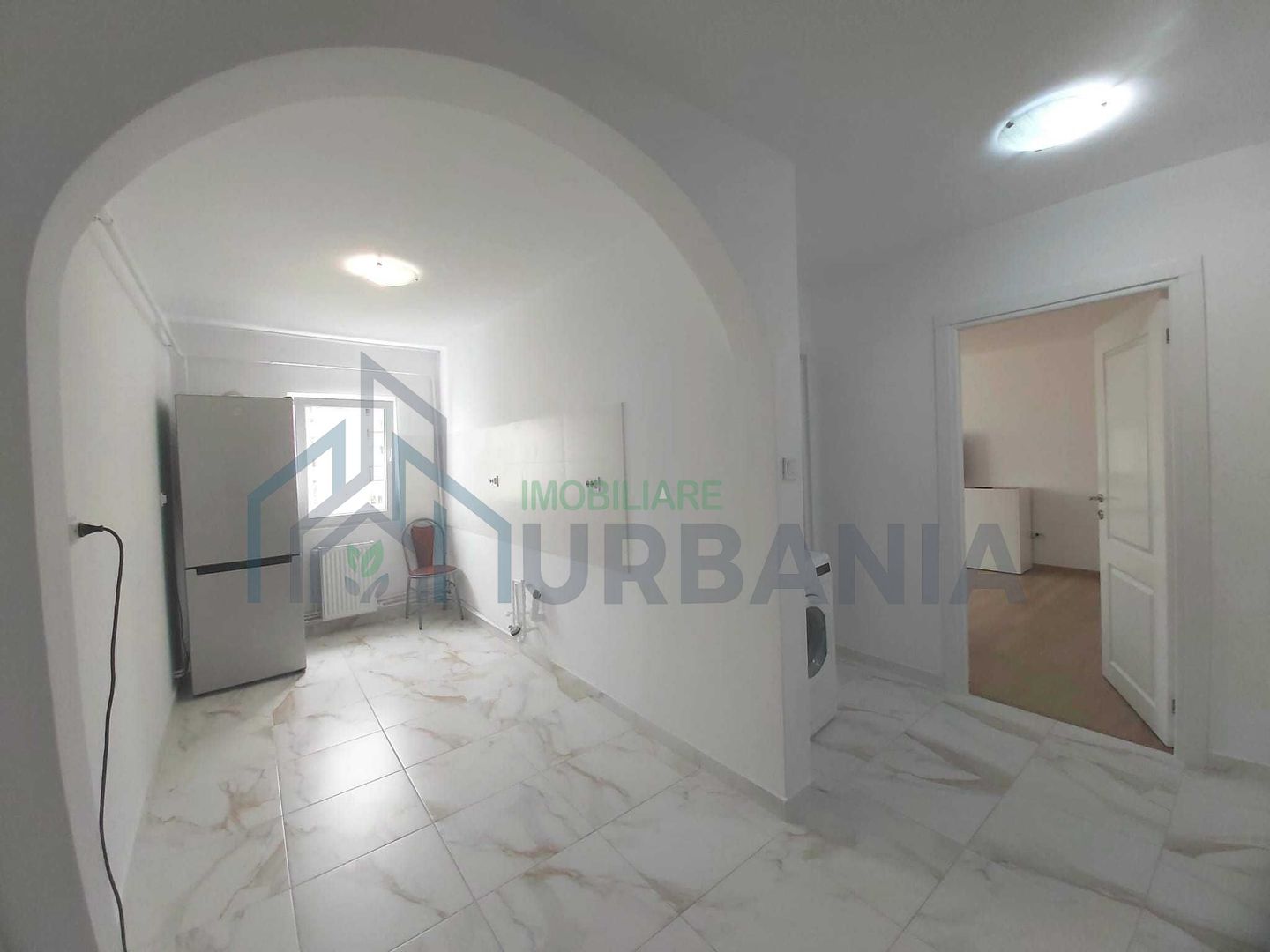 # vand Apartament 2 camere, Decomandat Cug - Poză 3