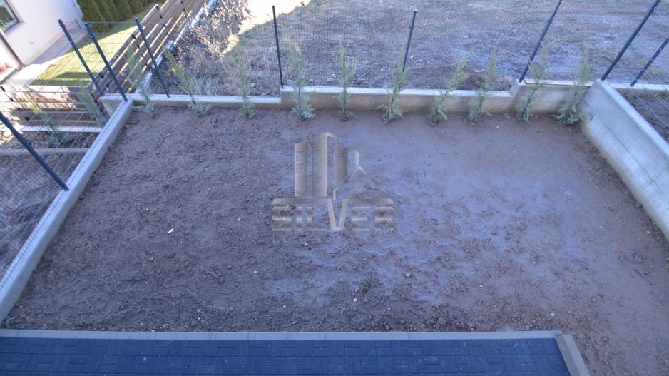 Casa de tip Duplex cu demisol si terasa - Poză 22