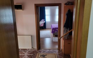 Casă de Vânzare | Piscină Interioară | Spațiu de Relaxare - Poză 31