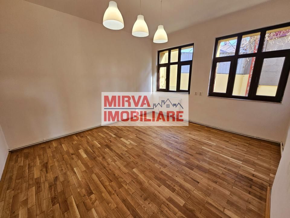 🏢 Spațiu de birouri modern – 5 camere, 3 băi – Zona Centrală, Ploieșt - Poză 17