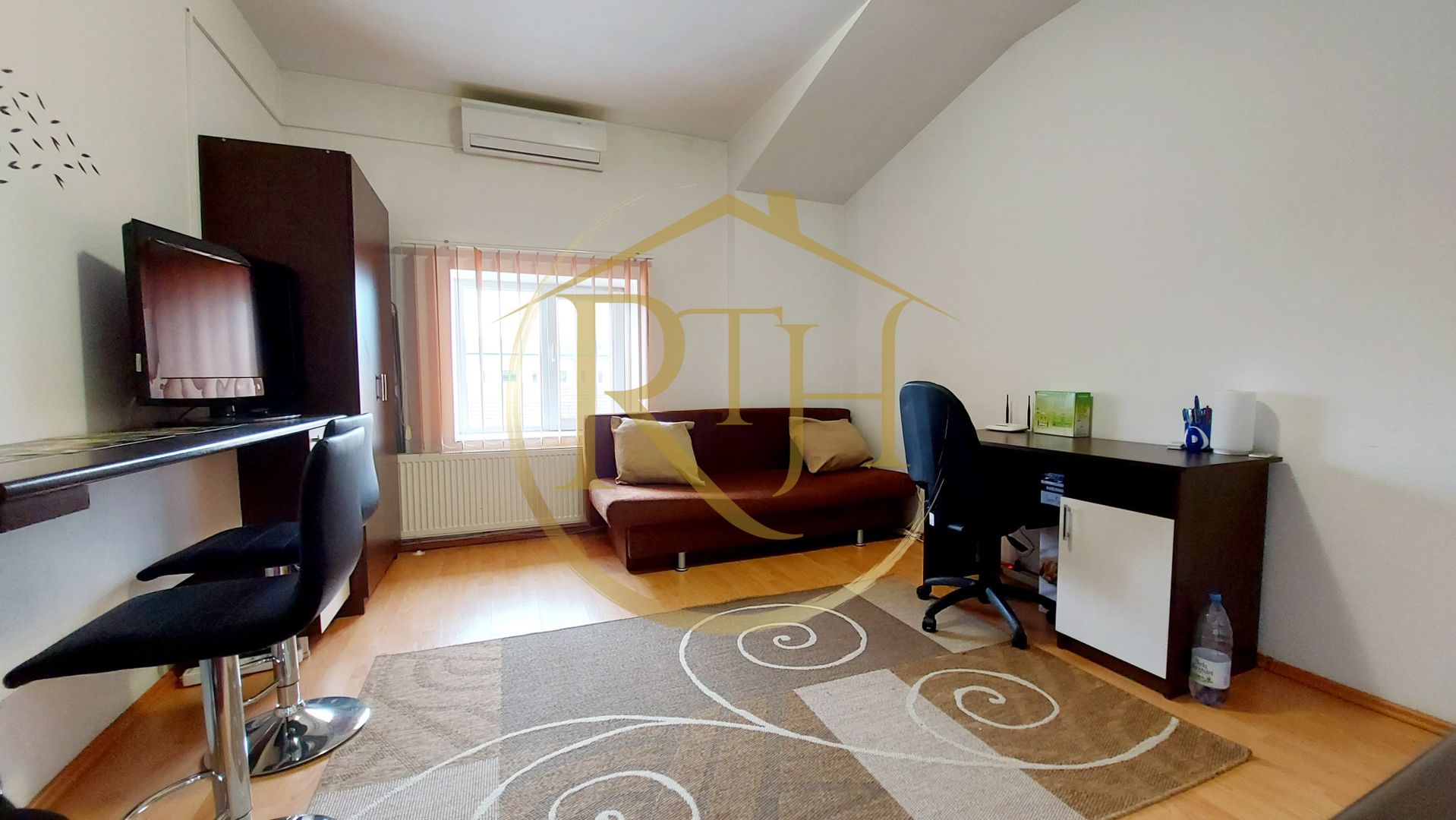 Oferim spre inchiriere garsoniera,  zona Soarelui langa Sud Plaza - Poză 1