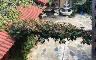 Pensiune cu 18 camere in centrul Brasovului - Poză 16