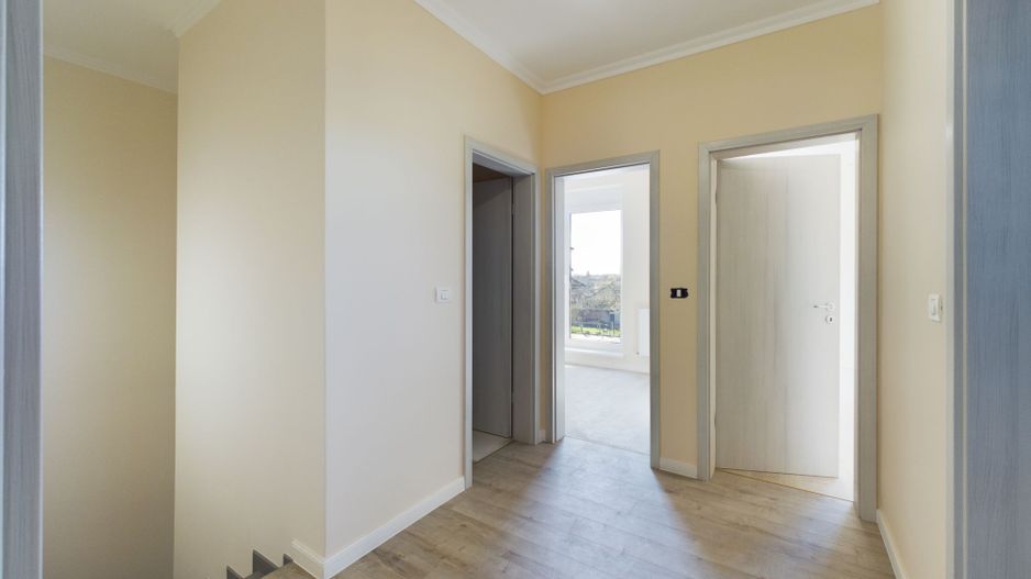 Casă înșiruită la cheie Aradul Nou - Poză 17