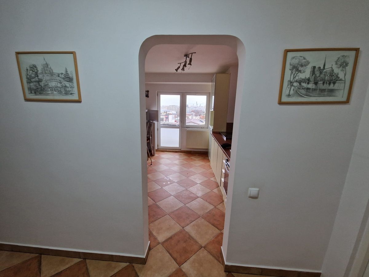 Închiriez apartament 2 camere, Piața Alba Iulia, parțial mobilat - Poză 10