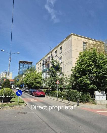 Vanzare ap. 2 camere Floreasca, etaj 2/3, balcon si boxa - Poză 1