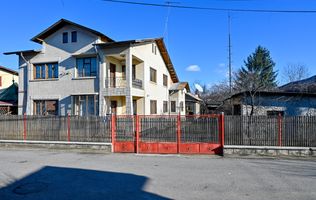 Casa cu 6 camere de vanzare | Zona Ultracentrala, Baicoi | Comision 0%